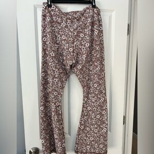 Ultra Flirt Brown Floral Women’s Leggings